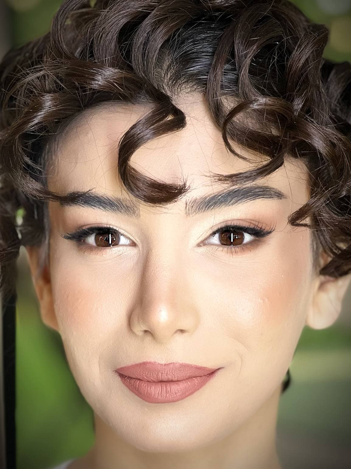چهره قبل از اجرای میکاپ کلاسیک در رشت